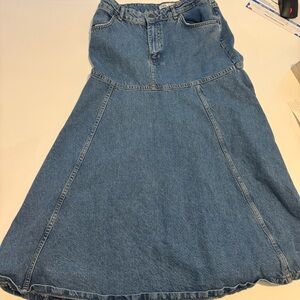 Maxi denim skirt
